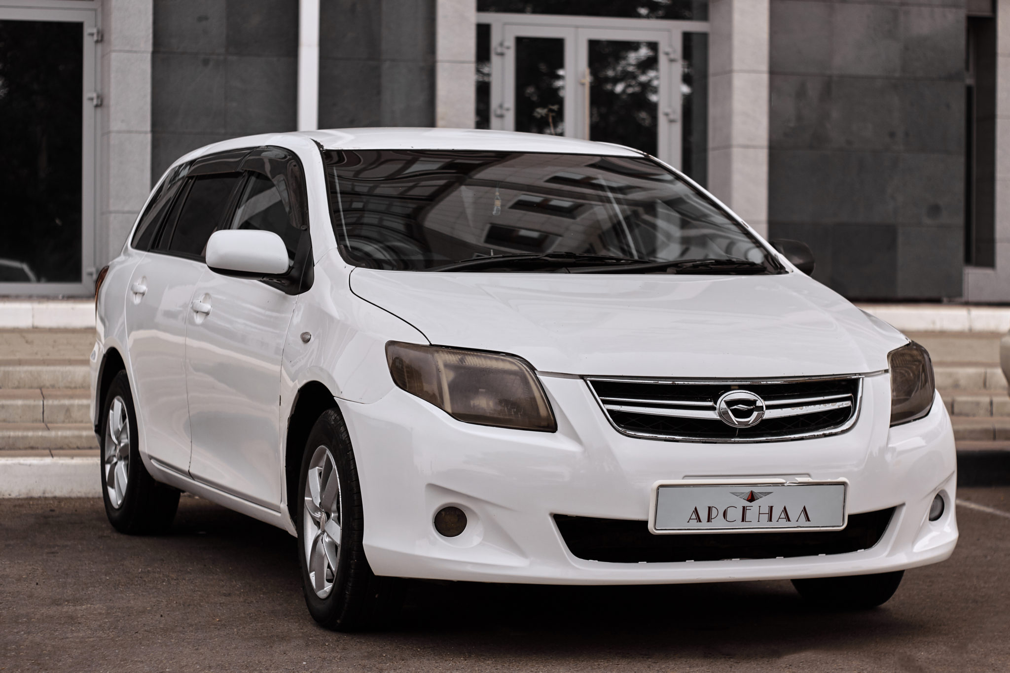 Аренда автомобиля TOYOTA COROLLA FIELDER 2010 | ARSENAL