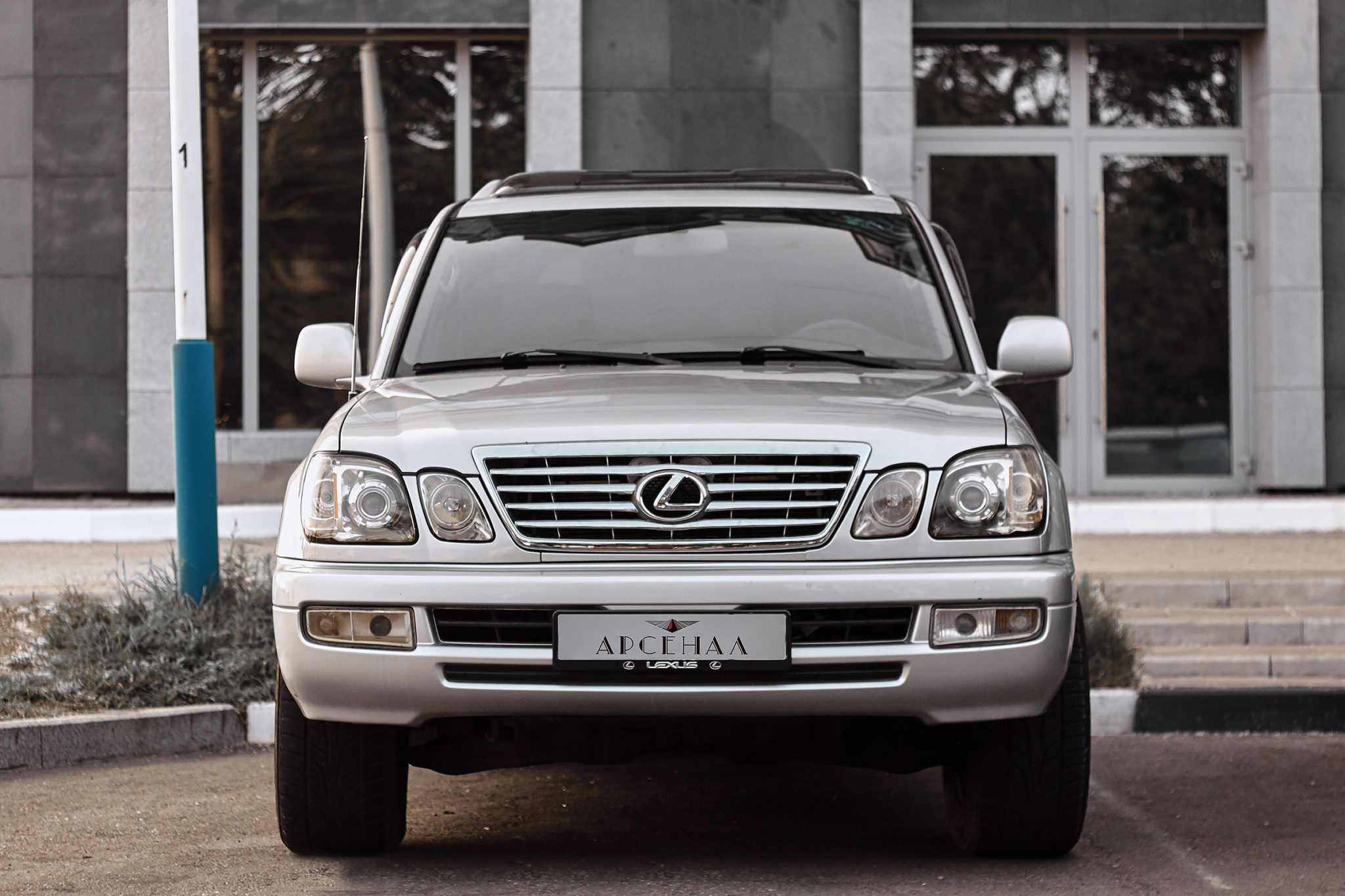 Аренда автомобиля Lexus LX470 2007 | ARSENAL